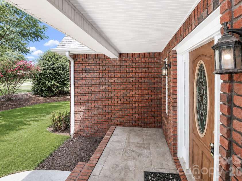 115 Seven Springs Loop, Statesville, NC 28625.  MLS# CAR4406467, YatesRealty ID 40026. 