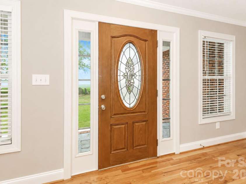 115 Seven Springs Loop, Statesville, NC 28625.  MLS# CAR4406467, YatesRealty ID 40026. 