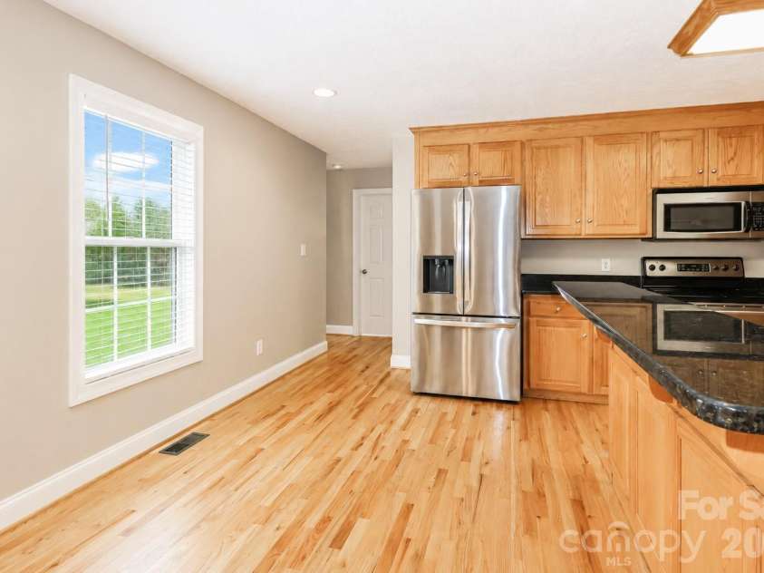 115 Seven Springs Loop, Statesville, NC 28625.  MLS# CAR4406467, YatesRealty ID 40026. 