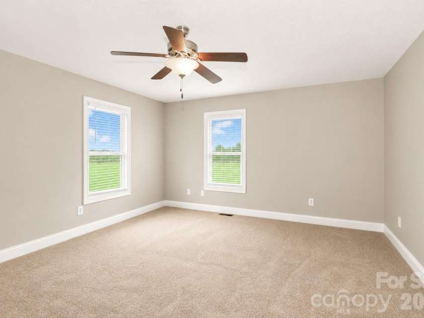 115 Seven Springs Loop, Statesville, NC 28625.  MLS# CAR4406467, YatesRealty ID 40026. 