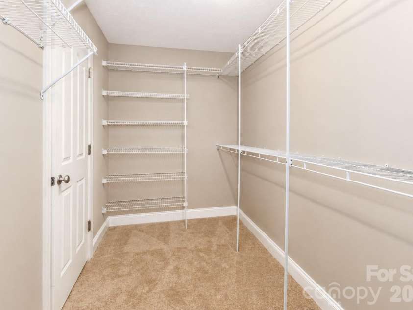 115 Seven Springs Loop, Statesville, NC 28625.  MLS# CAR4406467, YatesRealty ID 40026. 