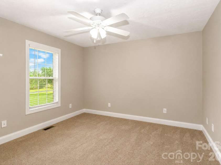115 Seven Springs Loop, Statesville, NC 28625.  MLS# CAR4406467, YatesRealty ID 40026. 