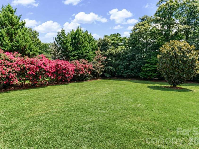 115 Seven Springs Loop, Statesville, NC 28625.  MLS# CAR4406467, YatesRealty ID 40026. 
