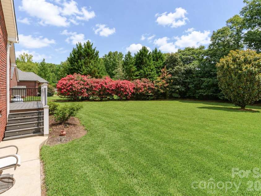 115 Seven Springs Loop, Statesville, NC 28625.  MLS# CAR4406467, YatesRealty ID 40026. 