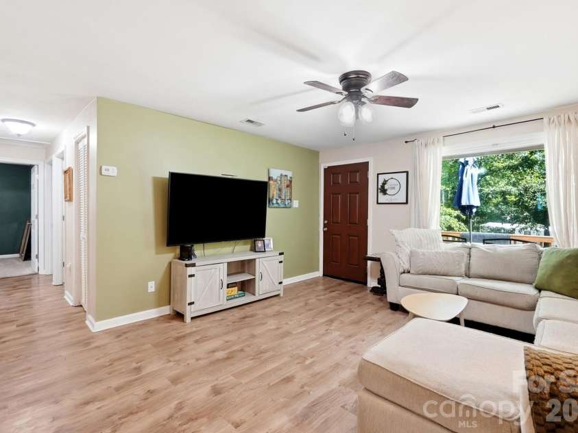 2220 Oldfield Road, Rock Hill, SC 29730.  MLS# CAR4401380, YatesRealty ID 40028. 