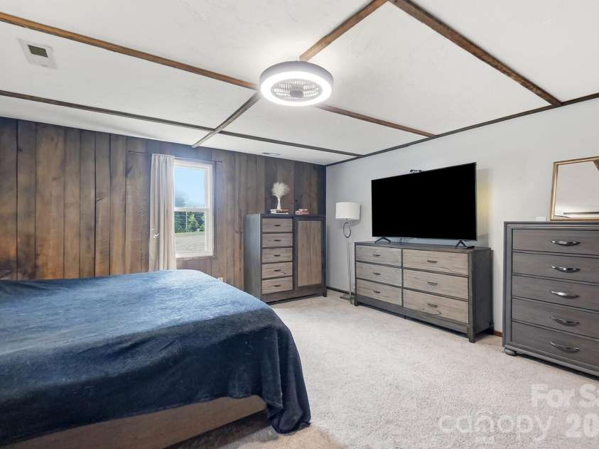 2220 Oldfield Road, Rock Hill, SC 29730.  MLS# CAR4401380, YatesRealty ID 40028. 
