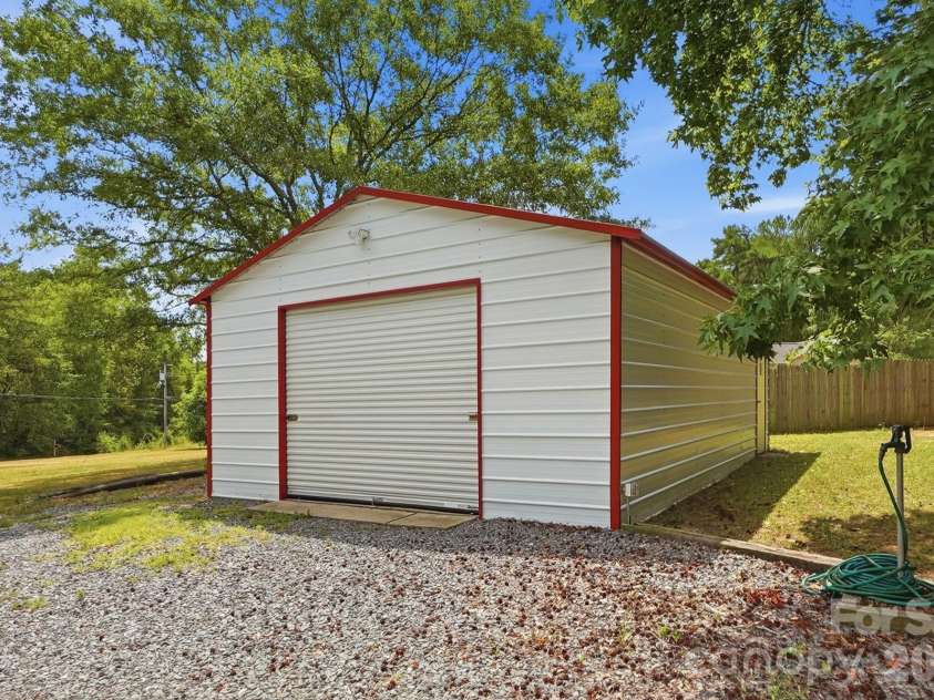 2220 Oldfield Road, Rock Hill, SC 29730.  MLS# CAR4401380, YatesRealty ID 40028. 