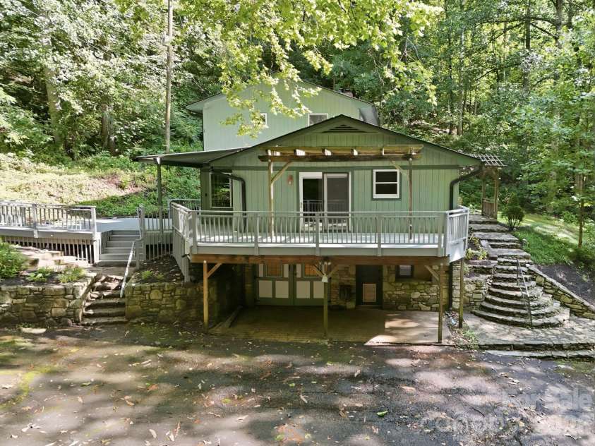 222 Morgan Cove Road, Candler, NC 28715.  MLS# CAR4403982, YatesRealty ID 40029. 