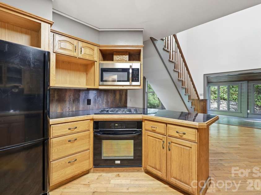 222 Morgan Cove Road, Candler, NC 28715.  MLS# CAR4403982, YatesRealty ID 40029. Kitchen