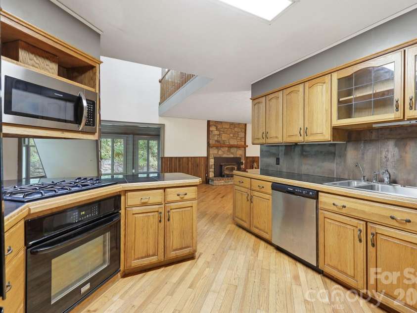 222 Morgan Cove Road, Candler, NC 28715.  MLS# CAR4403982, YatesRealty ID 40029. Kitchen