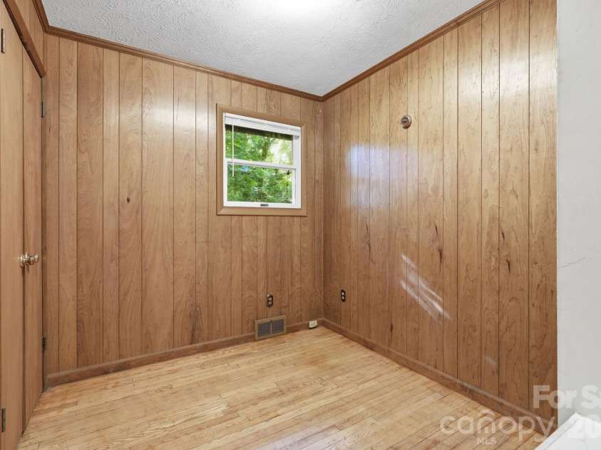 222 Morgan Cove Road, Candler, NC 28715.  MLS# CAR4403982, YatesRealty ID 40029. Office/Bonus