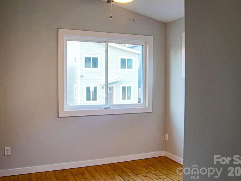 110 Lager Lane, Asheville, NC 28806.  MLS# CAR4343438, YatesRealty ID 4003. 