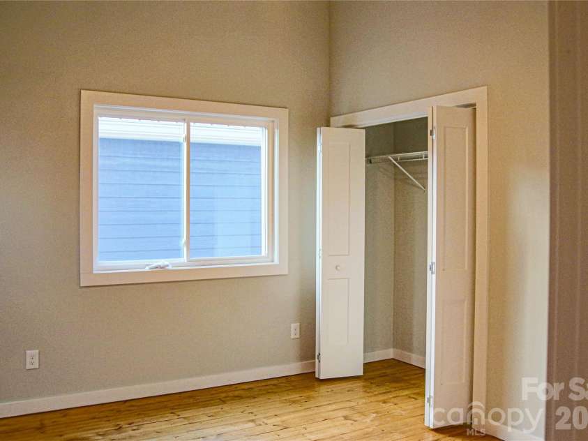 110 Lager Lane, Asheville, NC 28806.  MLS# CAR4343438, YatesRealty ID 4003. 