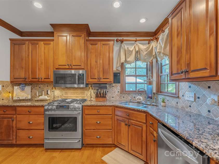 3759 Sand Wedge Drive, Gastonia, NC 28056.  MLS# CAR4224462, YatesRealty ID 4003. 