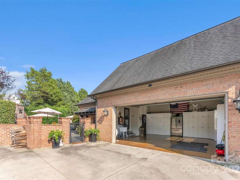 3759 Sand Wedge Drive, Gastonia, NC 28056.  MLS# CAR4224462, YatesRealty ID 4003. 