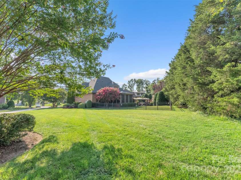 3759 Sand Wedge Drive, Gastonia, NC 28056.  MLS# CAR4224462, YatesRealty ID 4003. 