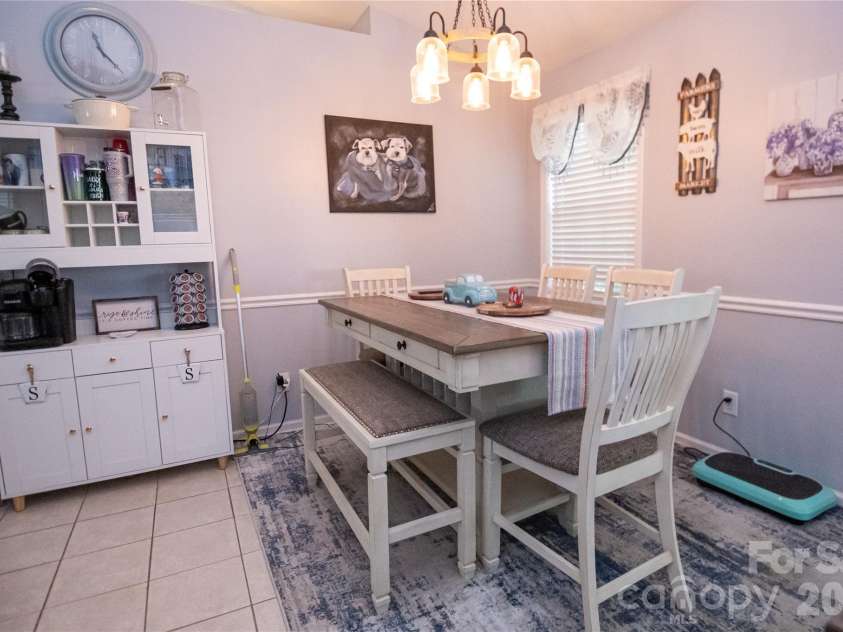 202 Raintree Lane, Morganton, NC 28655.  MLS# CAR4405273, YatesRealty ID 40030. 