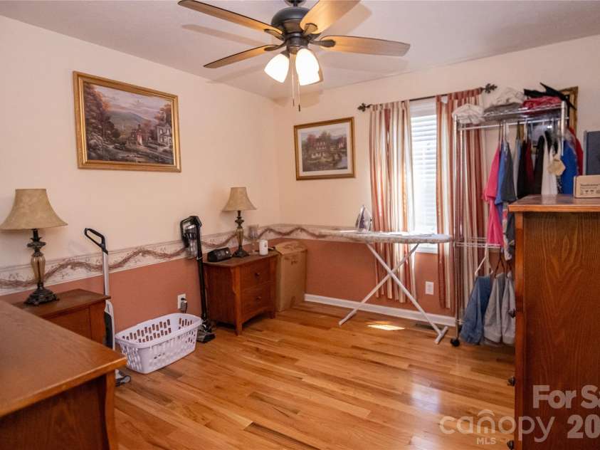 202 Raintree Lane, Morganton, NC 28655.  MLS# CAR4405273, YatesRealty ID 40030. 