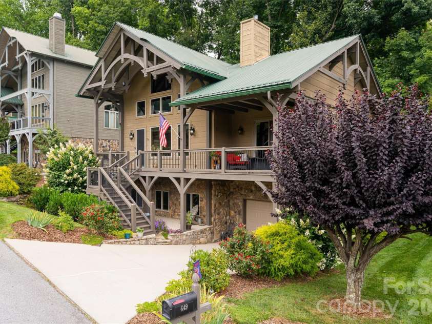649 Panoramic Loop, Maggie Valley, NC 28751.  MLS# CAR4360546, YatesRealty ID 40031. Front exterior