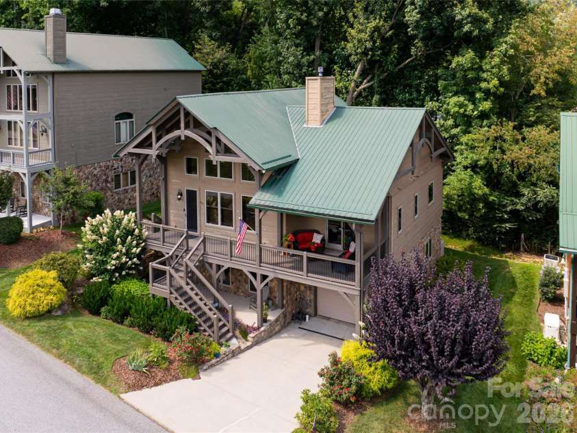 649 Panoramic Loop, Maggie Valley, NC 28751.  MLS# CAR4360546, YatesRealty ID 40031. Front exterior