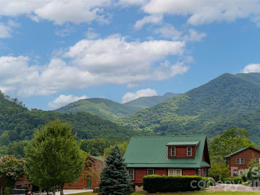 649 Panoramic Loop, Maggie Valley, NC 28751.  MLS# CAR4360546, YatesRealty ID 40031. Front views