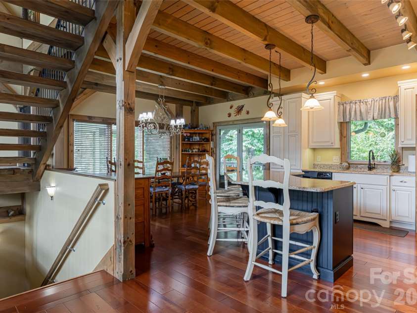 649 Panoramic Loop, Maggie Valley, NC 28751.  MLS# CAR4360546, YatesRealty ID 40031. Kitchen/dining