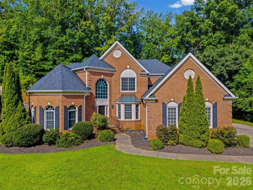 6917 Riesman Lane, Charlotte, NC 28210.  MLS# CAR4406253, YatesRealty ID 40035. 