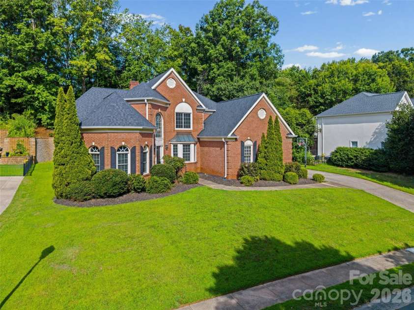 6917 Riesman Lane, Charlotte, NC 28210.  MLS# CAR4406253, YatesRealty ID 40035. 