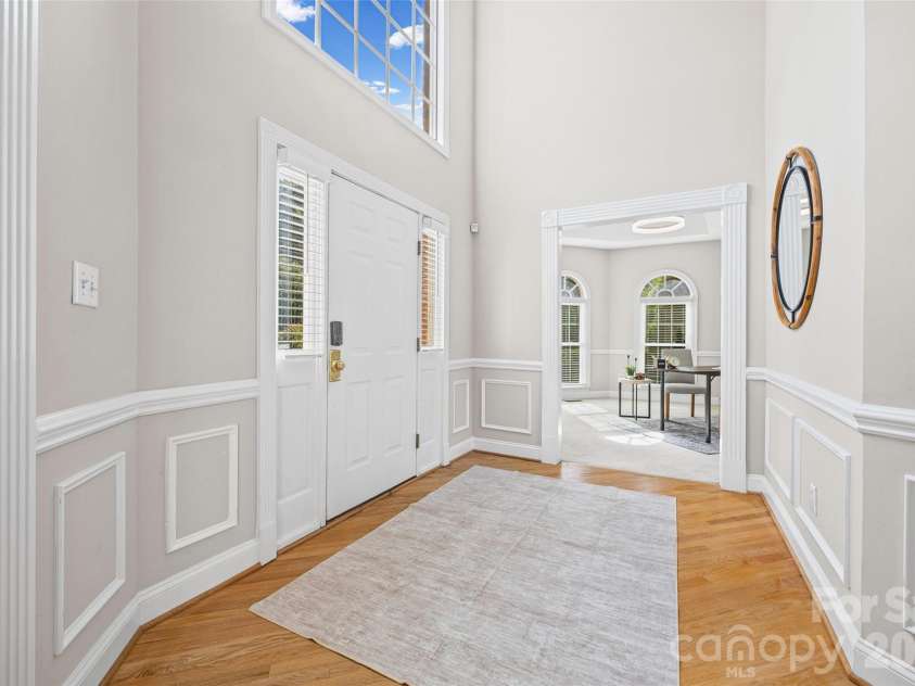 6917 Riesman Lane, Charlotte, NC 28210.  MLS# CAR4406253, YatesRealty ID 40035. 