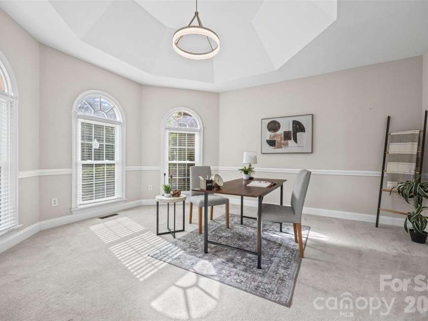 6917 Riesman Lane, Charlotte, NC 28210.  MLS# CAR4406253, YatesRealty ID 40035. 