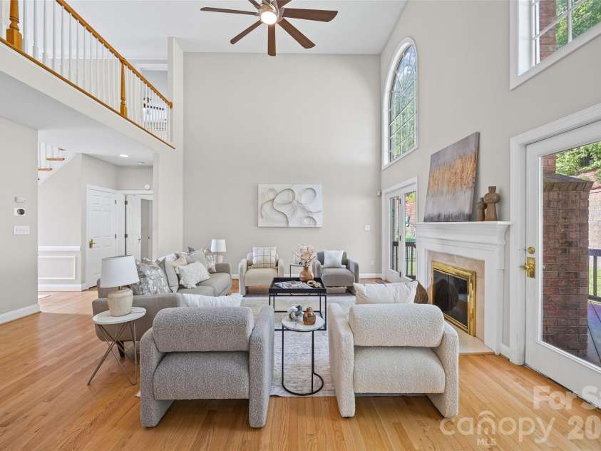 6917 Riesman Lane, Charlotte, NC 28210.  MLS# CAR4406253, YatesRealty ID 40035. 