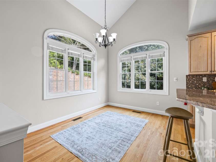 6917 Riesman Lane, Charlotte, NC 28210.  MLS# CAR4406253, YatesRealty ID 40035. 