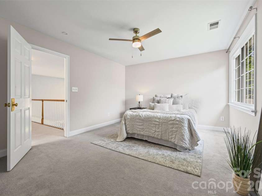 6917 Riesman Lane, Charlotte, NC 28210.  MLS# CAR4406253, YatesRealty ID 40035. 