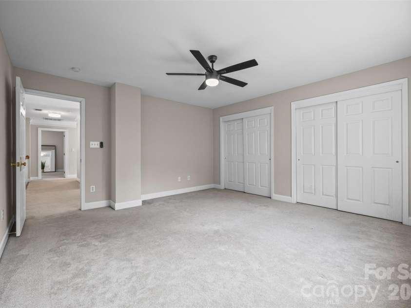 6917 Riesman Lane, Charlotte, NC 28210.  MLS# CAR4406253, YatesRealty ID 40035. 