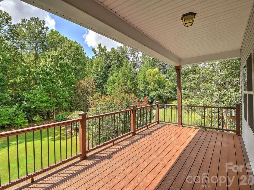 1205 Williamstown Road, Matthews, NC 28105.  MLS# CAR4404692, YatesRealty ID 40037. 