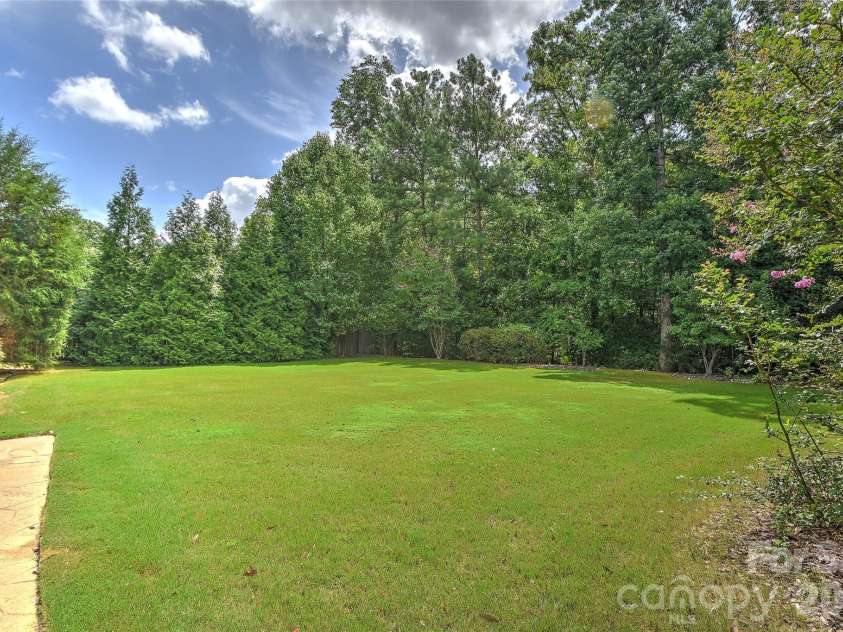 1205 Williamstown Road, Matthews, NC 28105.  MLS# CAR4404692, YatesRealty ID 40037. 