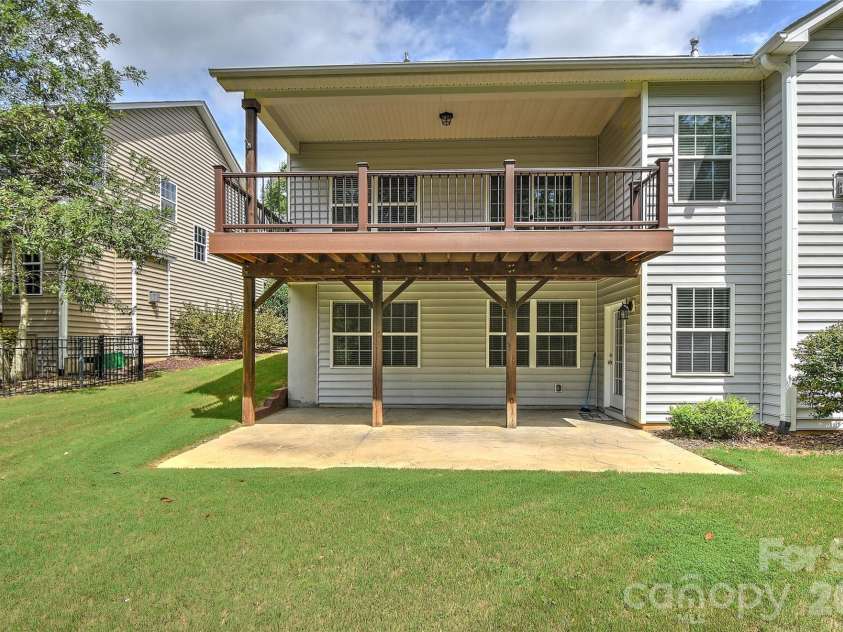1205 Williamstown Road, Matthews, NC 28105.  MLS# CAR4404692, YatesRealty ID 40037. 