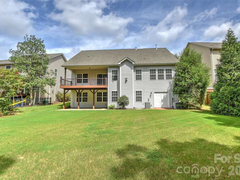 1205 Williamstown Road, Matthews, NC 28105.  MLS# CAR4404692, YatesRealty ID 40037. 
