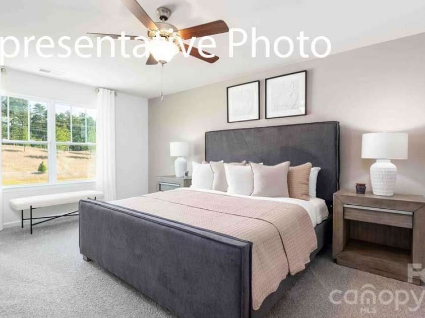 15016 Murrelet Way, Charlotte, NC 28215.  MLS# CAR4398295, YatesRealty ID 40038. 