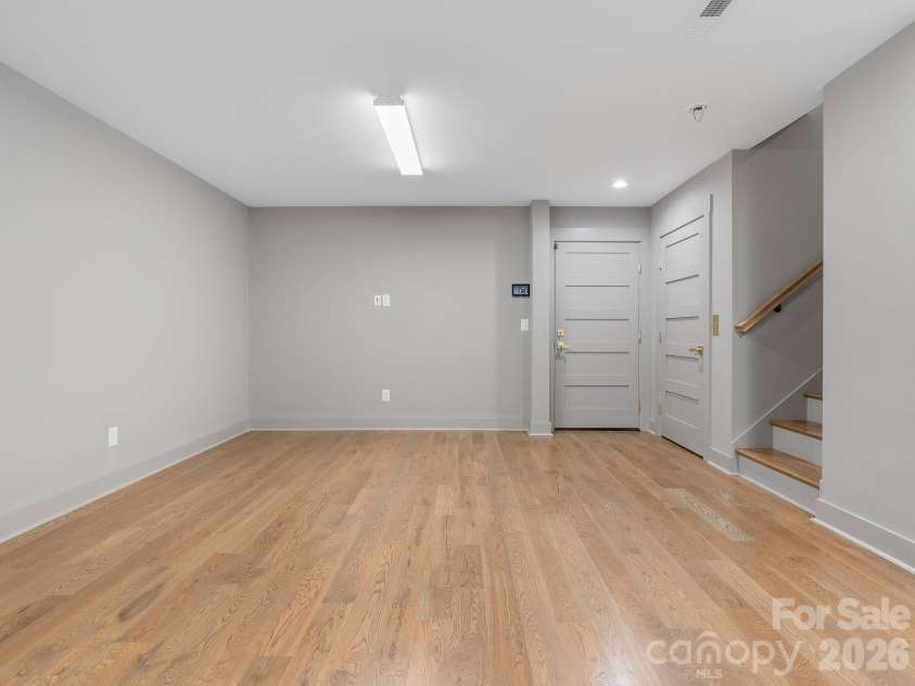 229 Broadway Street, Asheville, NC 28801.  MLS# CAR4397204, YatesRealty ID 40039. 