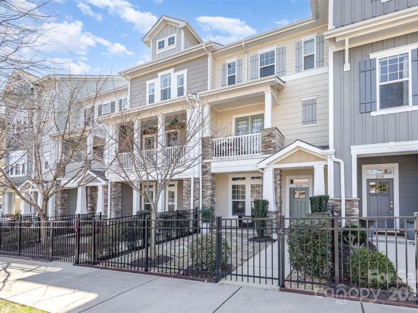234 Iverson Way, Charlotte, NC 28203.  MLS# CAR4227452, YatesRealty ID 4004. 