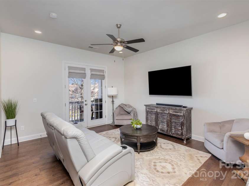 234 Iverson Way, Charlotte, NC 28203.  MLS# CAR4227452, YatesRealty ID 4004. 