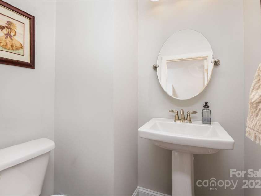 234 Iverson Way, Charlotte, NC 28203.  MLS# CAR4227452, YatesRealty ID 4004. 