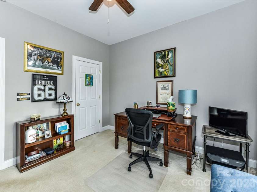 3619 Savannah Hills Drive, Matthews, NC 28105.  MLS# CAR4325650, YatesRealty ID 4004. 2nd Full Bathroom