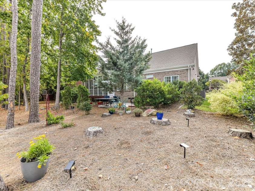 3619 Savannah Hills Drive, Matthews, NC 28105.  MLS# CAR4325650, YatesRealty ID 4004. 