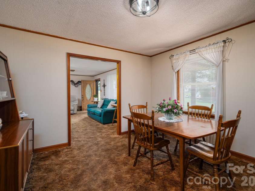 5958 Hoover Elmore Road, Lincolnton, NC 28092.  MLS# CAR4357413, YatesRealty ID 4004. 