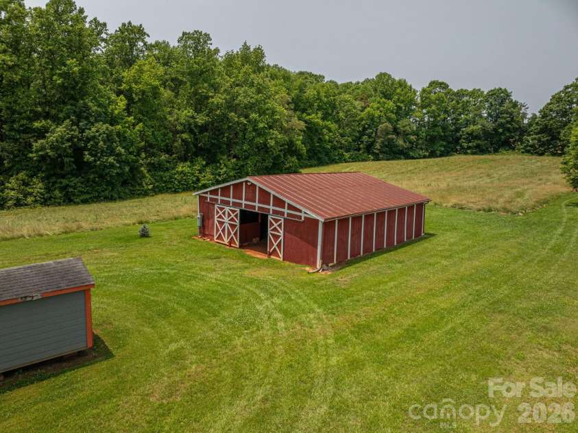 5958 Hoover Elmore Road, Lincolnton, NC 28092.  MLS# CAR4357413, YatesRealty ID 4004. 