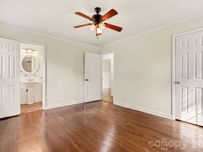 10858 Barberville Road, Fort Mill, SC 29707.  MLS# CAR4406368, YatesRealty ID 40044. 
