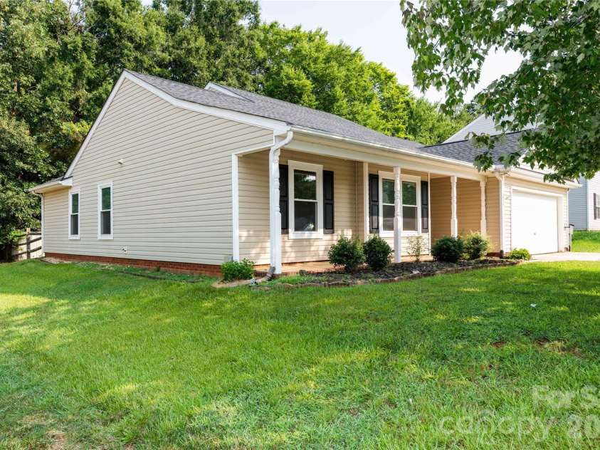 266 Kendra Drive, Concord, NC 28025.  MLS# CAR4401162, YatesRealty ID 40046. 