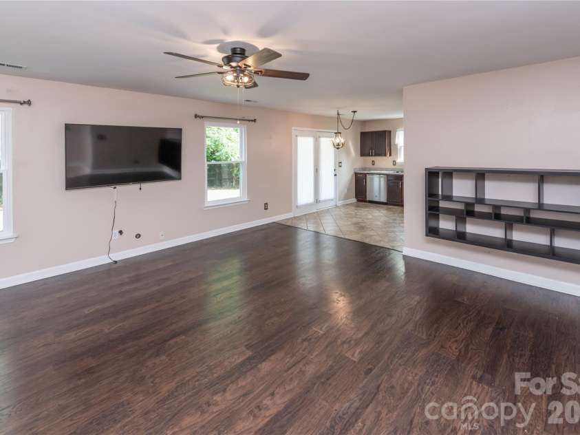 266 Kendra Drive, Concord, NC 28025.  MLS# CAR4401162, YatesRealty ID 40046. 